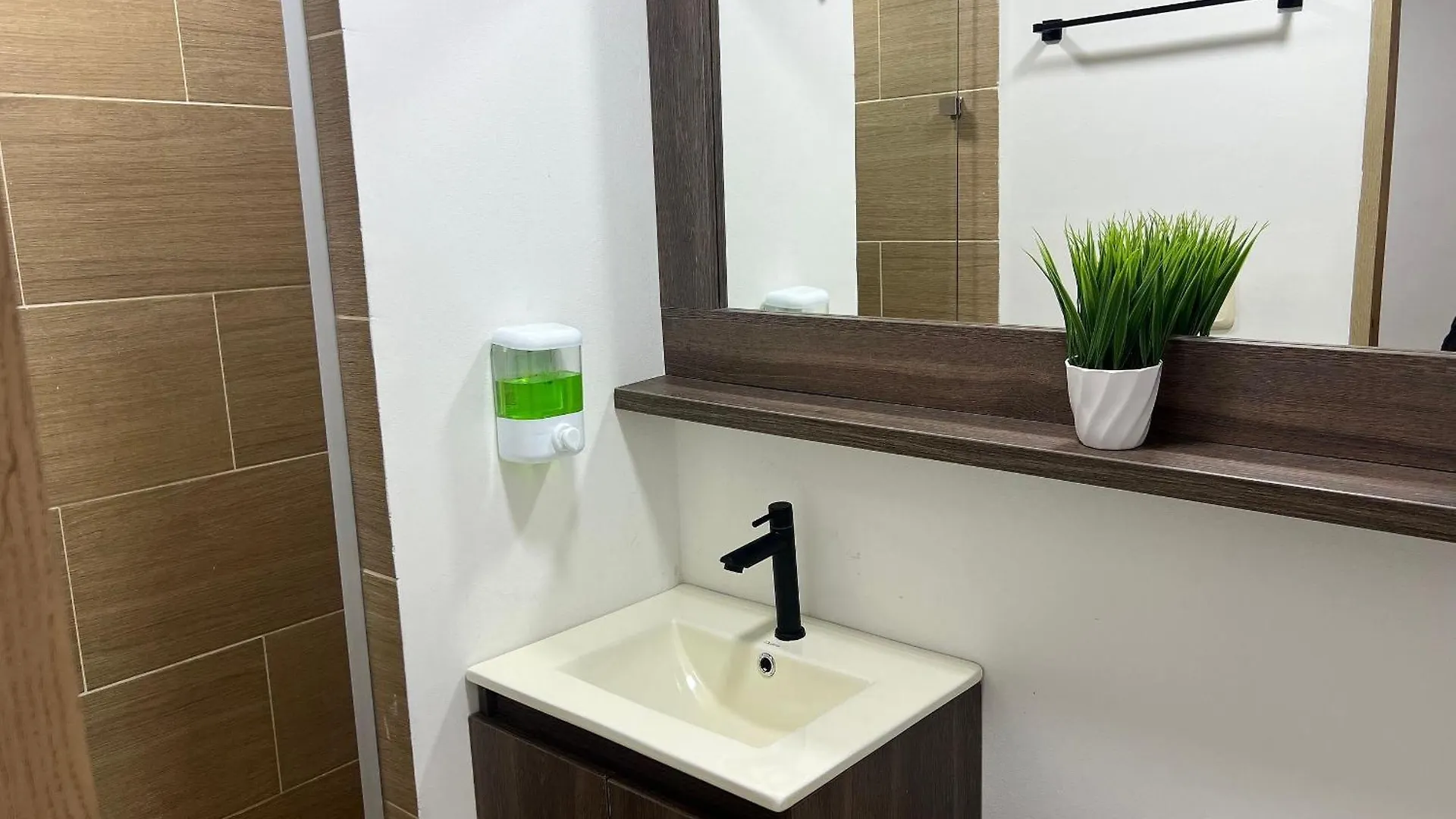 Apartment Acogedor Apartamento En Laureles Medellin