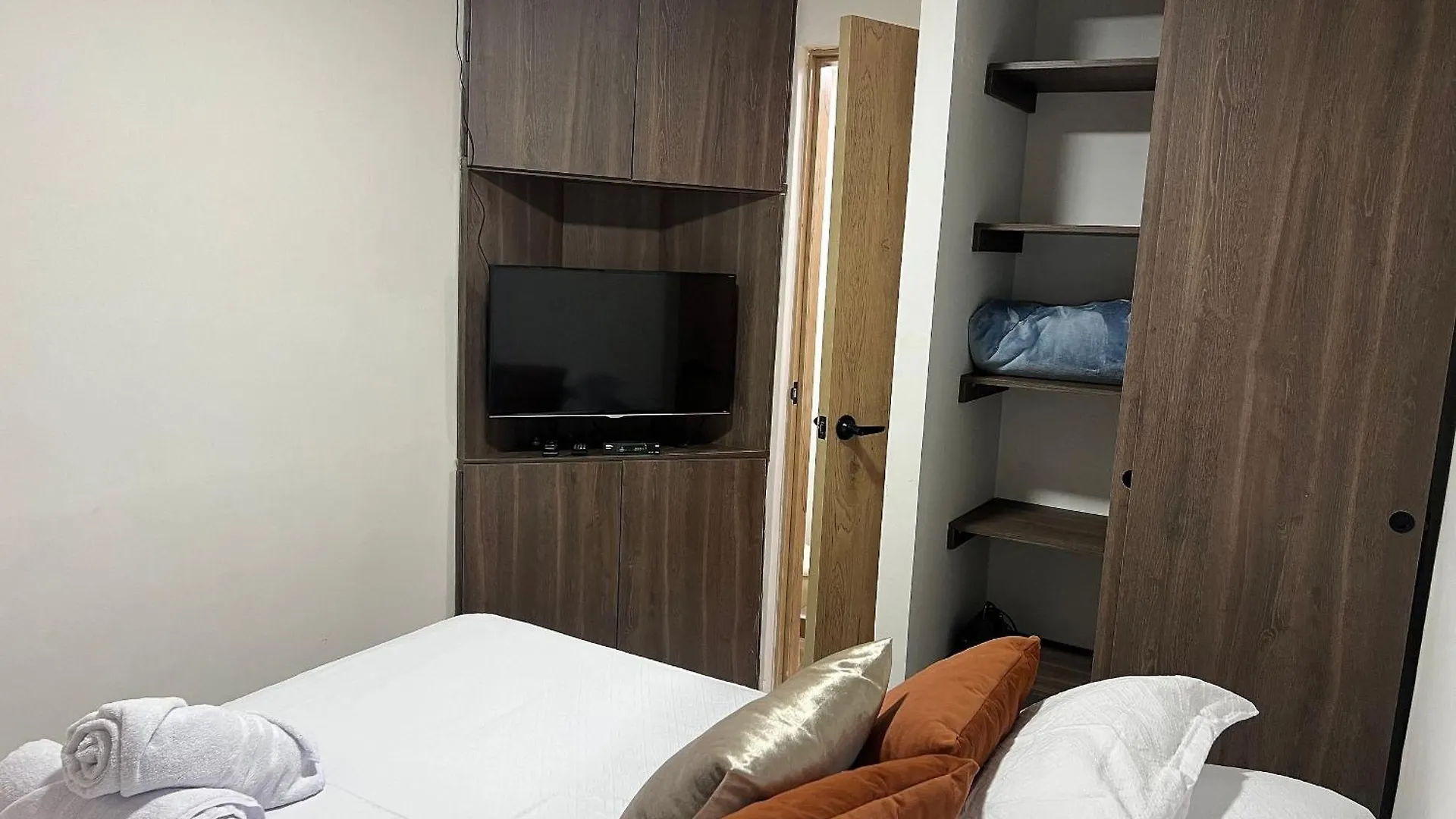 Acogedor Apartamento En Laureles Medellin Colombia