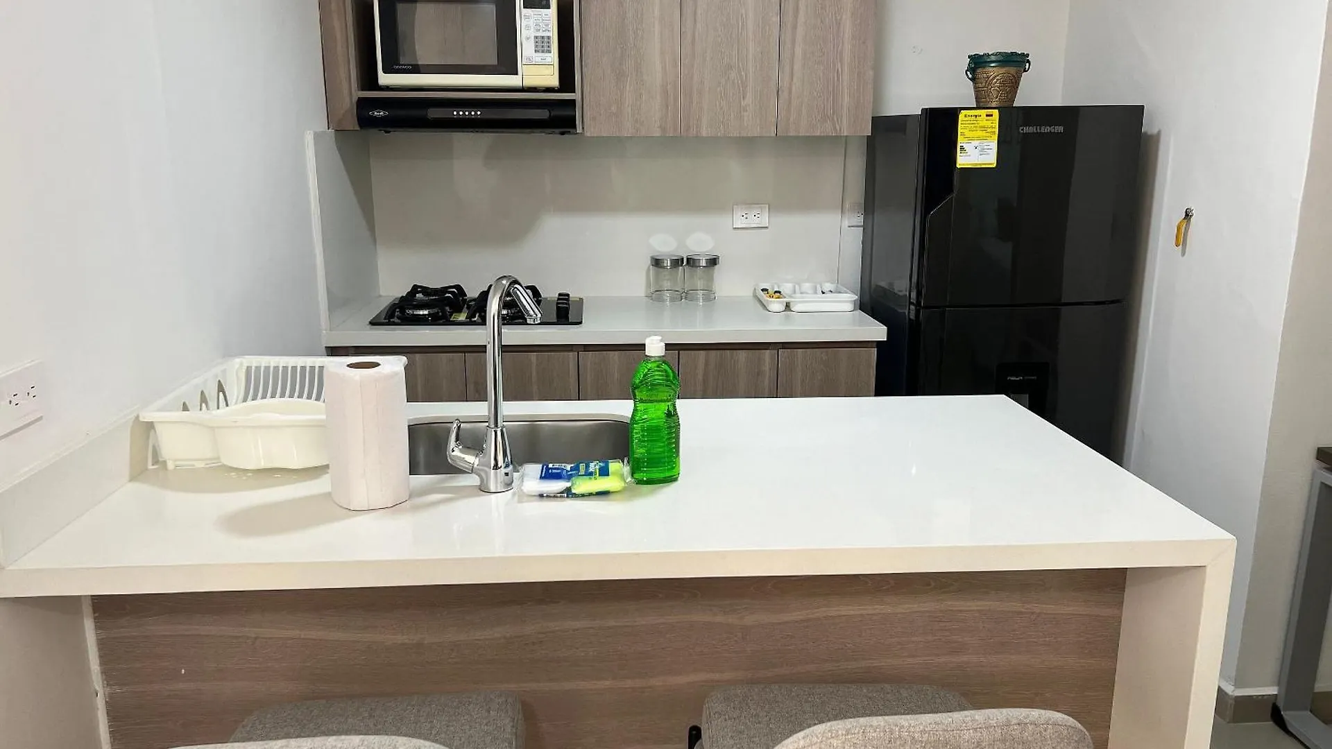 Acogedor Apartamento En Laureles Medellin